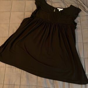 Crown and Ivy Black Flutter sleeve knit baby doll blouse